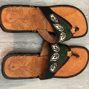 Brand new leather sandals Mexican style designs size 4